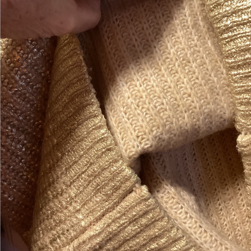 Cozy Gold Ribbed Knit Sweater - Picture 5 of 7
